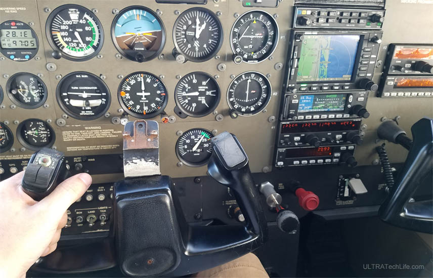 flying-cockpit